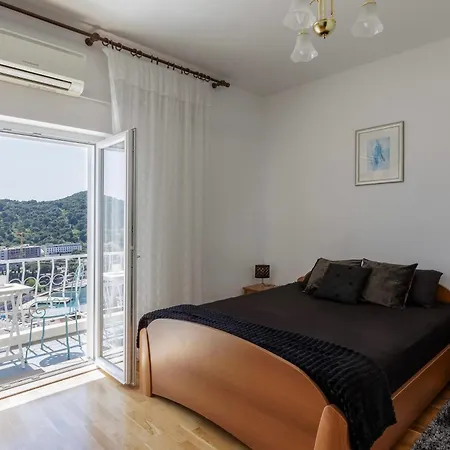 Misita Elegant Seaview Pensión