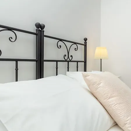 Misita Πανσιόν