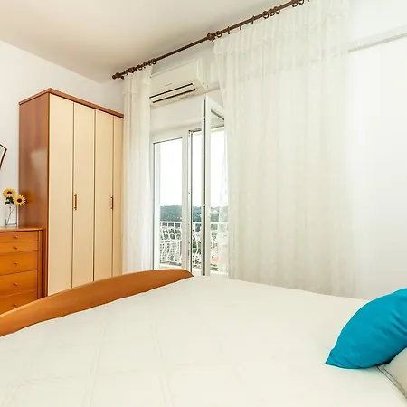 Misita Πανσιόν Ντουμπρόβνικ