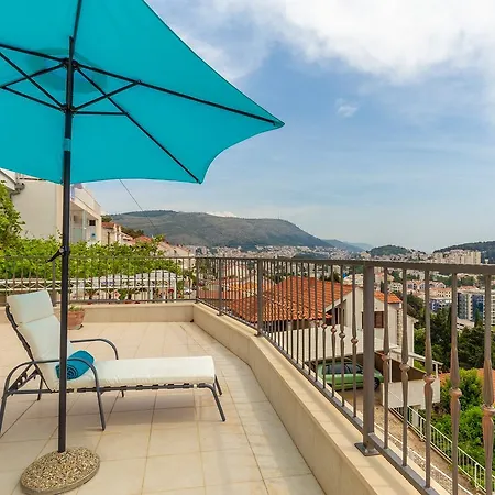 Misita Ντουμπρόβνικ